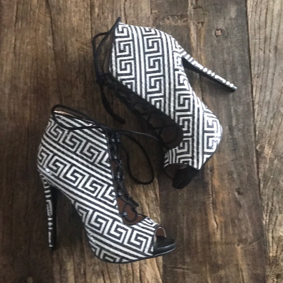 Zigi Soho Shoes - Zigisoho Martyr Black White Shimmer Geometric Heel